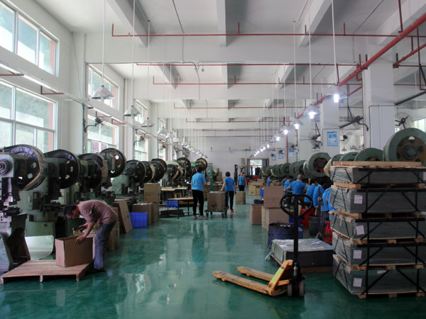 包头原(yuan)友包装机械有(yǒu)限公司金屬包(bāo)裝生産設備