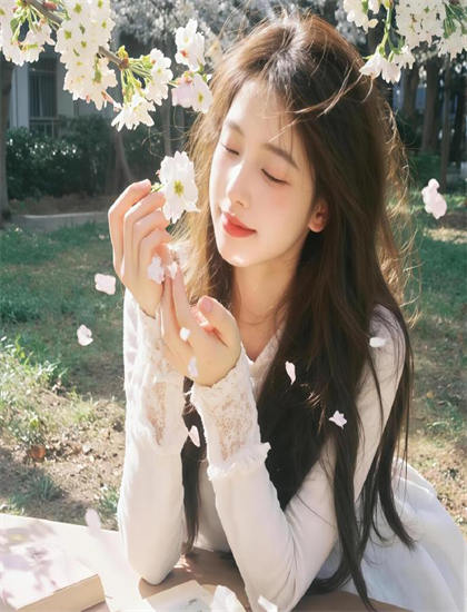 《美丽的山茶花》技术揭秘：虚拟拍摄如何提升作品质量的技术保障 提升中国电影的国际竞争力